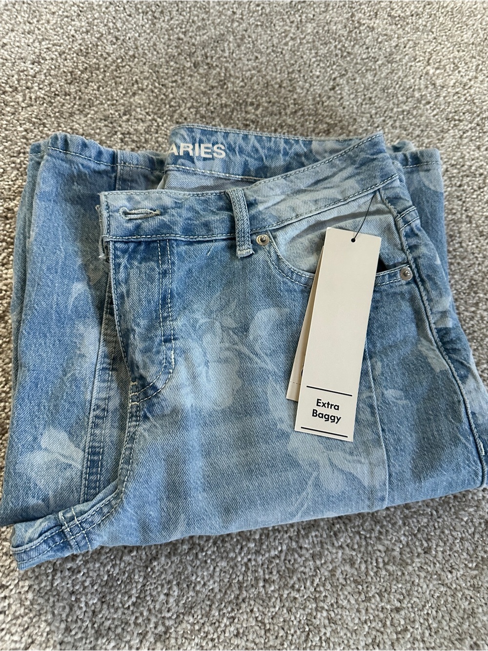 No Boundaries Light Blue Floral Extra Baggy Jeans NWT